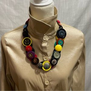 Button necklace